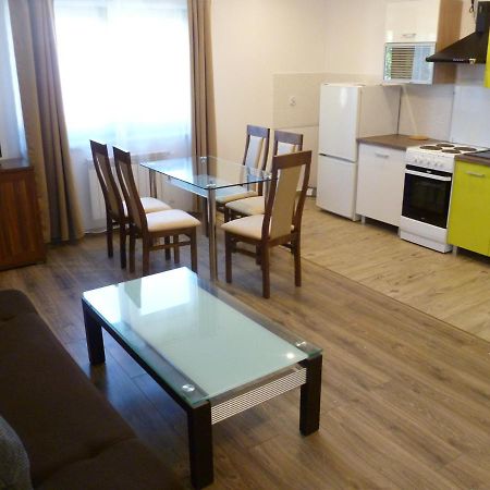 Klimatyczny Domek - Apartamenty & Noclegi Славенцин Екстер'єр фото